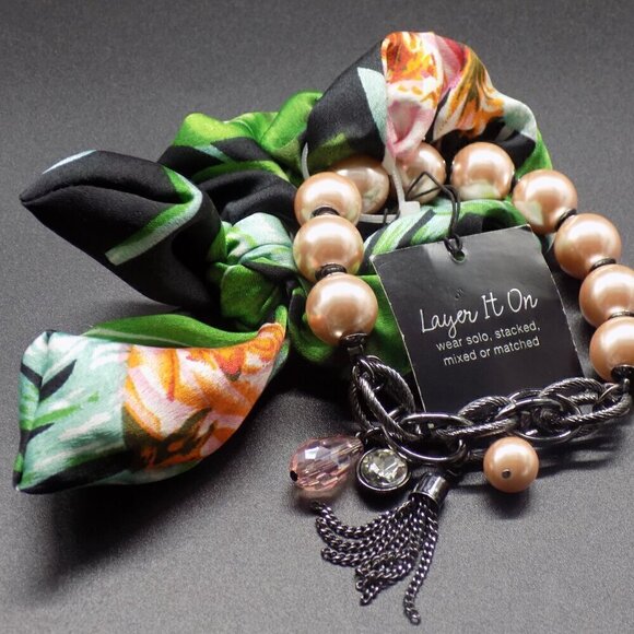 Inc International Concepts Pink Pearl Stretchy Bracelet and Floral Fabric Set - Picture 1 of 4